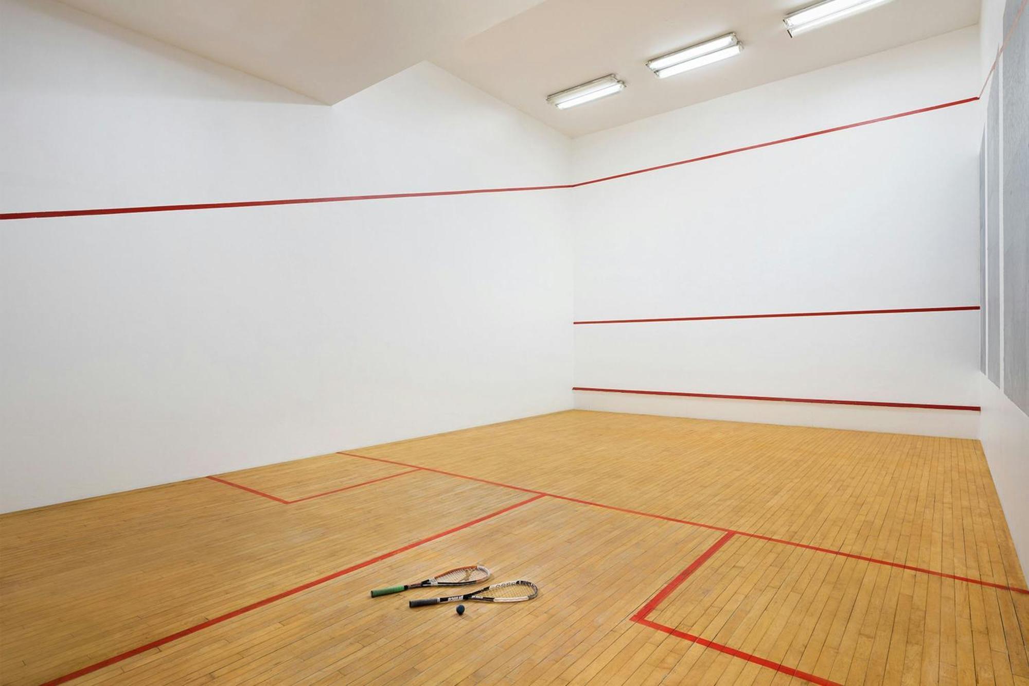 Sheraton Jeddah Hotel - Saudi Brothers Commercial Company Branch Exterior photo Squash court